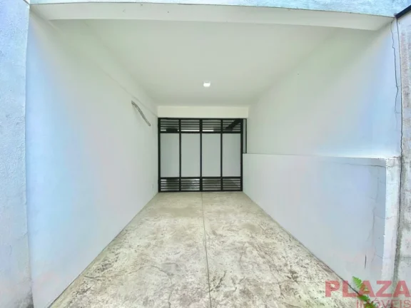 Imagem Apartamento Térreo com 2 Dormitórios, Churrasqueira e Amplo Espaço Externo