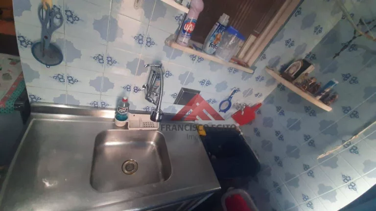 Imagem Apartamento com sala dois quartos no centro proximo ao super mercado Guanabara,proximo ao centro,condução nas proximidades,inclusive para o Rio de Jan