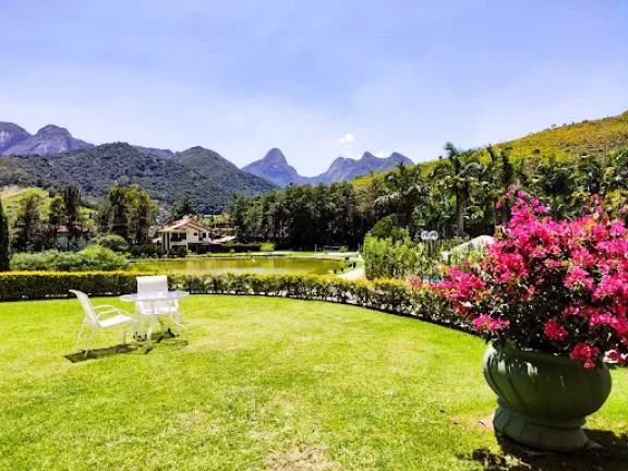 Imagem Casa à venda, 242 m² por R$ 1.800.000,00 - Vargem Grande - Teresópolis/RJ