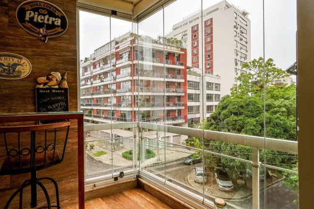 Imagem Apartamento à venda na Lagoa, 150m2, 2vgs, 3 quartos, na Alexandre Ferreira