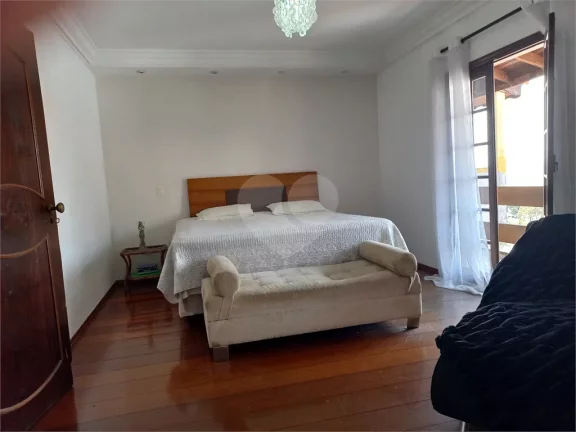 Imagem Casa à venda com 3 quartos, sendo 3 suítes, em Parque Monte Alegre, Taboão da Serra - SP