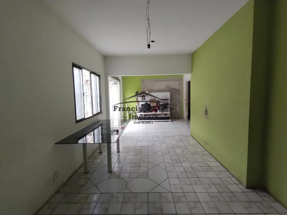 Imagem Casa à venda no bairro Vila Brasil - Guaratinguetá/SP