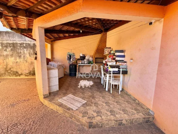 Imagem Casa com 3 dormitórios à venda, 234 m² por R$ 600.000,00 - Alto da Boa Vista - Itumbiara/GO