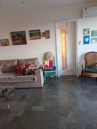 Imagem Vendo 1Q na Praia da Barra, alto, vista panorâmica, ELÉTRICA...HIDRÁULICA feitos, 2 vagas, dependências, ÔNIBUS, CLUBE, tênis, academia, skate, churrasq