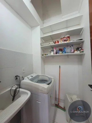 Imagem Apartamento triplex no Itaguá a poucos passos da orla!!