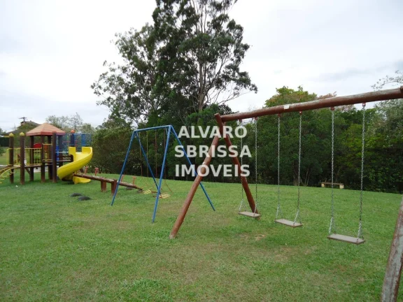 Imagem Excelente terreno com ótima topografia de esquina à venda com 3.000 m2 no Condomínio Village Castelo em Itu SP ao lado da Rod Castelo Branco