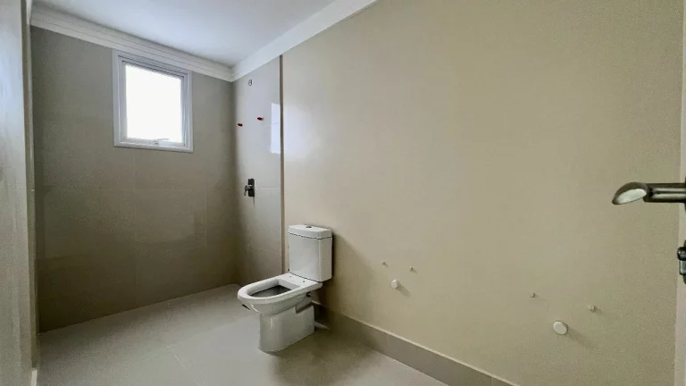 Imagem Apartamento com 4 dormitórios à venda sendo 4 suítes, 228.62 m² por - R$ 6.000.000,00 - Pioneiros - Bal. Camboriú/SC