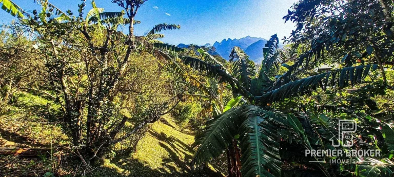 Terreno à venda, 739 m² por R$ 180.000,00 - Caxangá - Teresópolis/RJ