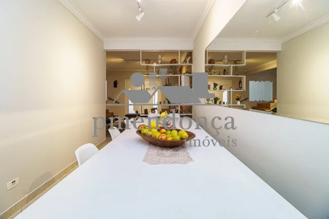 Imagem Casa de Vila em Perdizes com 261m², 4 suítes e 2 vagas.