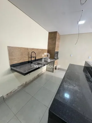 Imagem Casa a venda no bairro Tijucal, próximo a Avenida das Torres. 03 Quartos sendo 01 suite