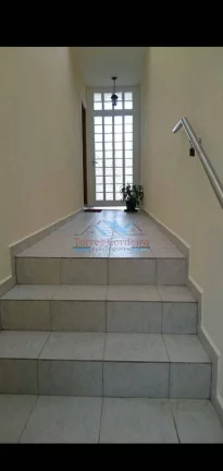 Imagem Sobrado com 3 dormitórios - 2 vagas - Ao lado da Estação Vila Sônia