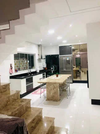Imagem Sobrado à venda, 430 m² por R$ 848.000,00 - Itaim - Guarulhos/SP