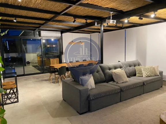 Imagem Cobertura de Luxo à Venda em São Paulo-SP, no Bairro Sumaré: 3 Quartos, 1 Suíte, 4 Banheiros, 3 Vagas, 240m²!