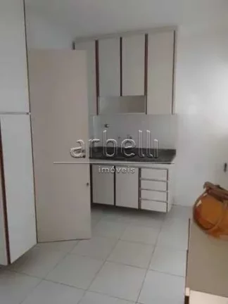 Imagem Apartamento com 110 metros quadrados, 3 dormitórios sendo 1 suíte todos com armários, ampla cozin...