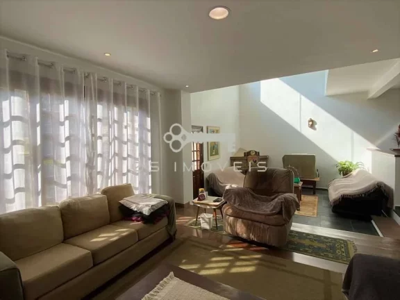 Imagem Casa na Condomínio São Paulo II com salão gourmet. Rua tranquila sem saída!