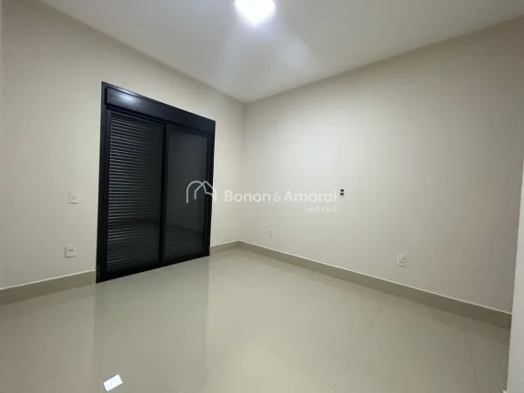 Imagem Casa de Luxo em Fase Final de Construção

Localizada em uma área privilegiada, esta casa de luxo ...
