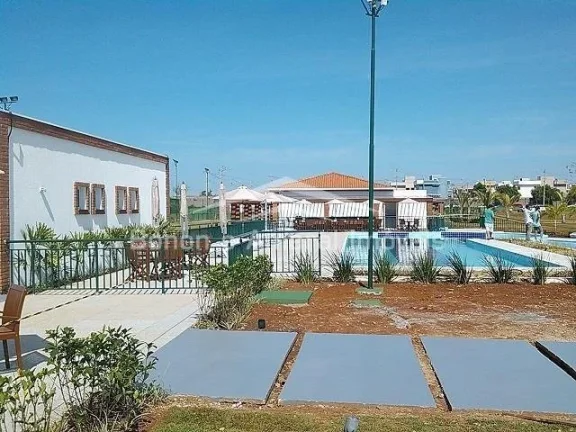 Imagem Casa à venda no Condomínio Reserva Real em Paulínia

Sobrado com 3 suítes, uma no térreo e duas...