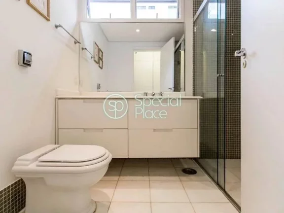 Imagem Apartamento bem amplo com muita luz natural, 220 metros, amplo living com lareira , jardim suspenso,...