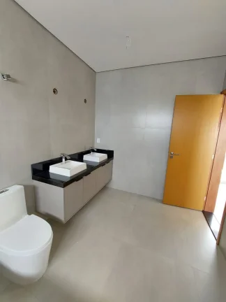 Imagem Imóvel de alto padrão em condomínio exclusivo no Jardim Residencial Saint Patrick, Sorocaba-SP: 4 quartos, 4 suítes, 3 salas, 4 vagas de garagem, 394m².