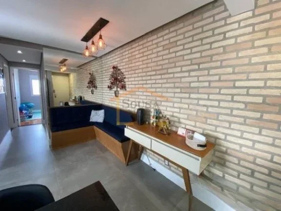 Imagem Apartamento com 82 m² de área útil, 3 dormitórios sendo 1 suíte, piso de madeira nos dormitóri...