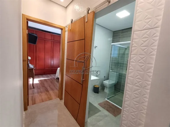 Imagem Espaçosa Casa Geminada no Mirim Praia Grande – 2 Quartos e Piscina