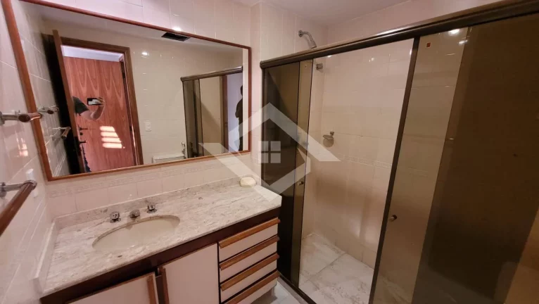 Imagem Apartamento de 2 Quartos para Venda na Barra da Tijuca com 83 m²