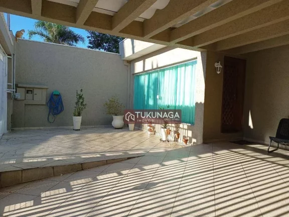 Imagem Casa com 3 quartos à venda, 250 m² por R$ 1.700.000 - Vila Milton - Guarulhos/SP
