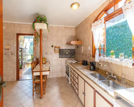 Imagem CASA TÉRREA GRANJA JULIETA 256,00 M ÁREA CONSTRUÍDA 4 QUARTOS 1 DELES SUÍTE 3 SALAS LAREIRA QUINTAL ENSOLARADO 2 VAGAS 50 METROS PQ. SEVERO GOMES