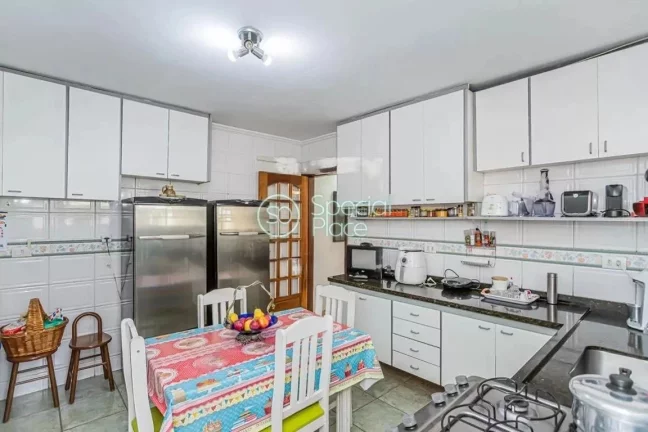 Imagem Ótimo sobrado muito amplo, bem cuidado e ensolarado! Sala em "L" para dois ambientes, lavabo, cozin...