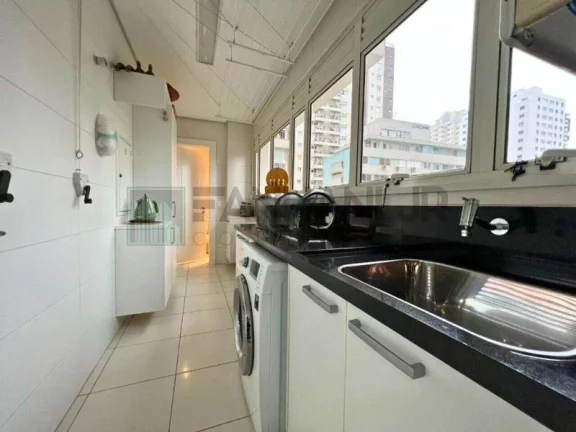 Imagem Excelente oportunidade! Imóvel amplo à venda no coração do Itaim Bibi, em São Paulo. Com 3 quartos, sendo 3 suítes, e 3 banheiros no total, este imó