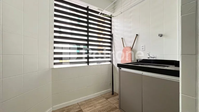 Imagem APARTAMENTO RESIDENCIAL em ITAPEMA - SC, meia praia