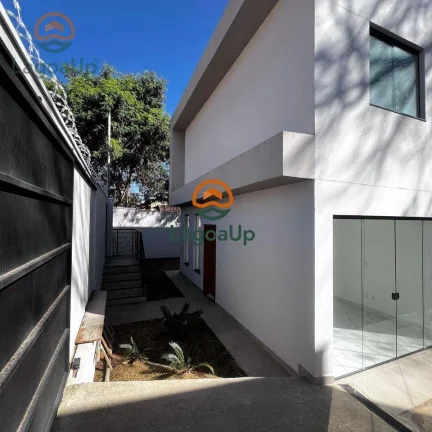 Imagem Casa com 3 dormitórios à venda, 111 m² por R$ 800.000,00 - Ovídeo Guerra - Lagoa Santa/MG