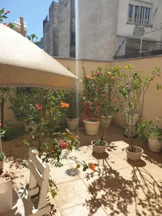 Imagem No bairro Santa Cecilia, térreo de 1 dormitório com pátio.