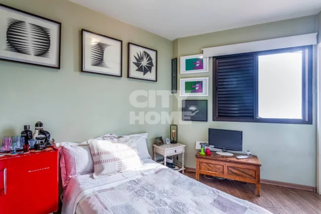 Imagem Apartamento de 127m², Alto de Pinheiros, com quatro dormitórios, sendo duas suítes, hall, lavabo,...