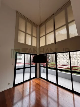 Imagem Apartamento de luxo no coração de São Paulo: 3 quartos, 3 suítes, 3 salas, 5 banheiros, 3 vagas de garagem, 170m² no Itaim Bibi.
