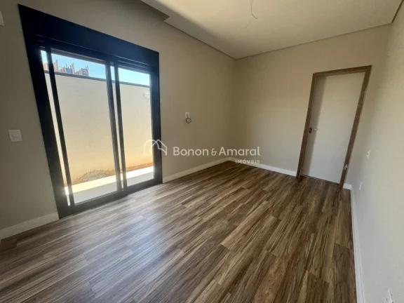 Imagem Localizada no condomínio La Dolce Vita, esta impressionante casa nova de alto padrão oferece o má...