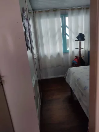 Imagem Terreno com uma casa mista no paranaguamirim