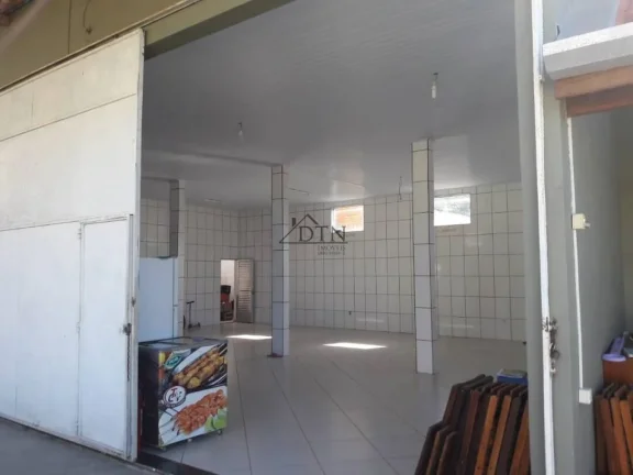 Imagem Casas e 2 salões - Bairro Massaguaçu - Caraguatatuba