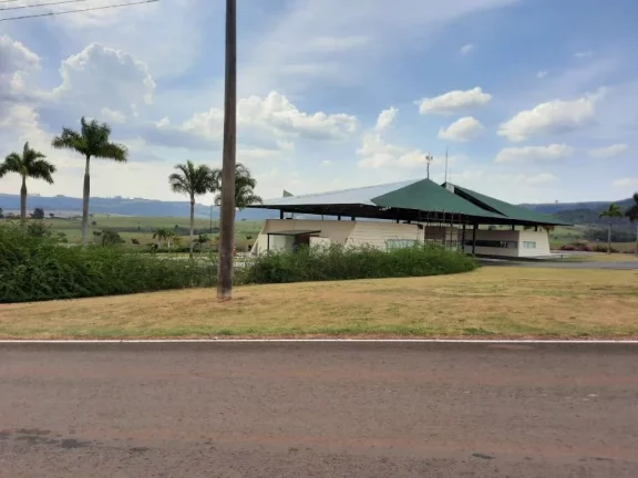 Imagem Terreno à venda, 450 m² por R$ 180.000,00 - Centro - Pardinho/SP