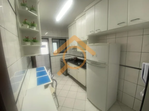 Imagem Imperdível! Apartamento à venda em Praia Grande-SP, Canto do Forte. 2 quartos, 1 suíte, 2 salas, 3 banheiros, 1 vaga. Condomínio Palm Beach, a 300m da praia.