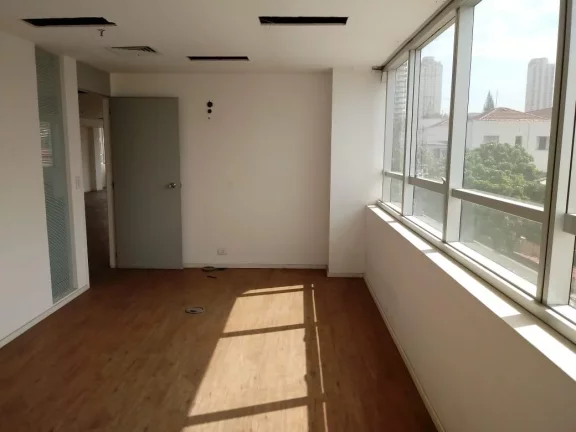 Imagem Conjunto Comercial na Silva Bueno