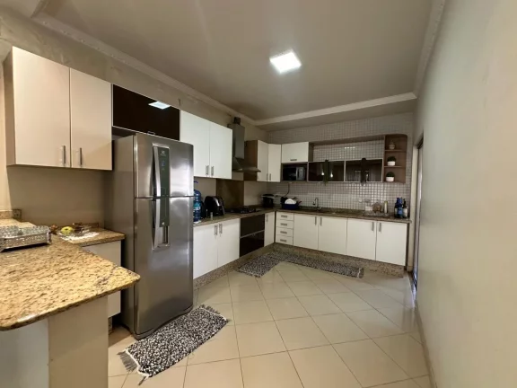 Imagem Sobrado para Venda em Maringá / PR no bairro Jardim Imperial