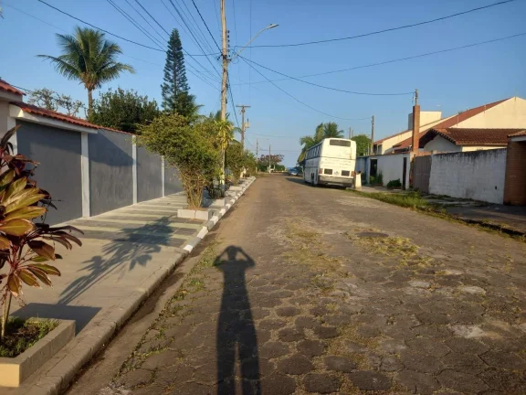 Imagem Casa para Venda em Itanhaém, Bopiranga, 3 dormitórios, 2 suítes, 2 banheiros, 4 vagas