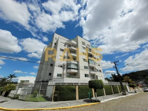 Apartamento com área privativa de 126m² em localização privilegiada no Saguaçu. OPORTUNIDADE DE...