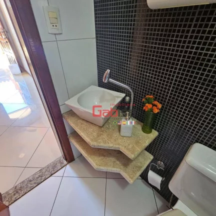Imagem Casa com 3 dormitórios à venda, 107 m² por R$ 620.000,00 - Jardim Olinda - Cabo Frio/RJ