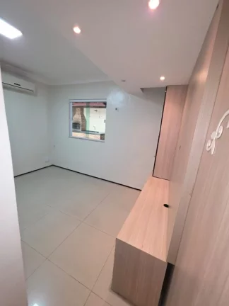 Imagem Casa para Venda em Fortaleza, Passaré, 4 dormitórios, 1 suíte, 3 banheiros, 4 vagas