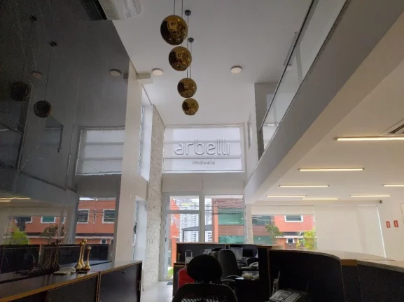 Imagem Edifício comercial na Vila Andrade com 3 pavimentos + subsolo, nas proximidades da Av. Giovanni Gro...