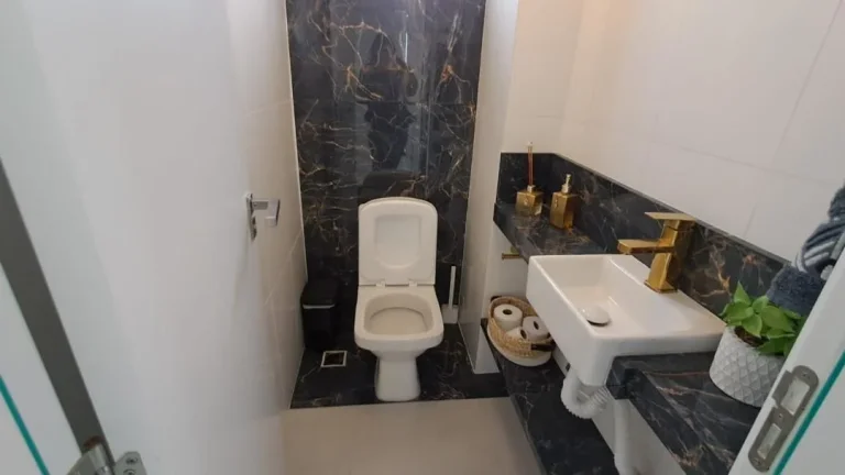 Imagem ALUGUEL TEMPORADA de Apartamento mobiliado com 3 dormitórios sendo 1 suíte e 2 Demi-suíte no Bairro Gravatá-Navegantes-SC