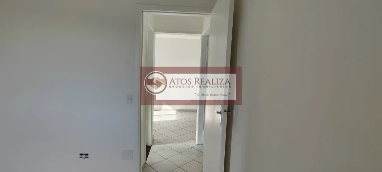 Imagem Este apartamento com sacada em Vila da Paz, São Paulo, é uma oportunidade única de morar em um imóvel completo e bem localizado. Com 56m² de área útil, ele conta com 2 dormitórios, 1 banheiro e uma vista livre de tirar o fôlego. Além disso, possui água in