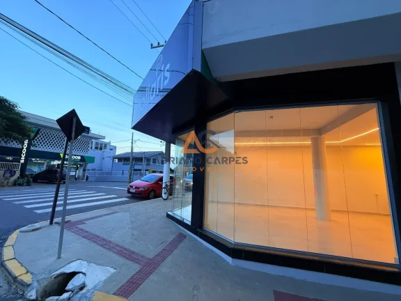 Imagem Aluguel Anual de sala comercial de esquina no Centro de Piçarras, Adriano Carpes Imóveis Aluga
